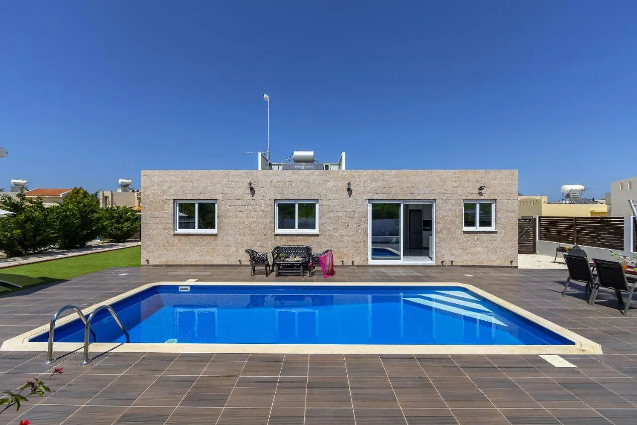 Protaras Villa Hollywood Holiday home